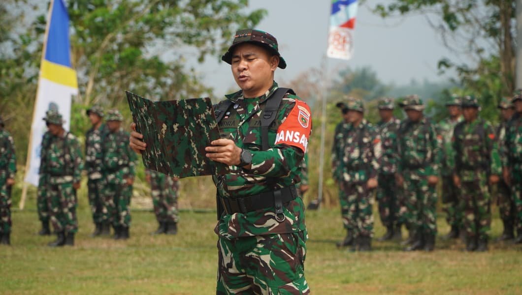 Serah Terima Sembako Dalam Pembukaan TMMD Ke-130