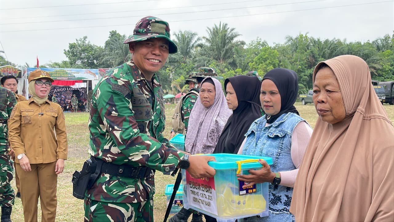 Sinergi TNI dan Masyarakat: Penyaluran Bantuan Sosial oleh Kodim 0427/Way Kanan