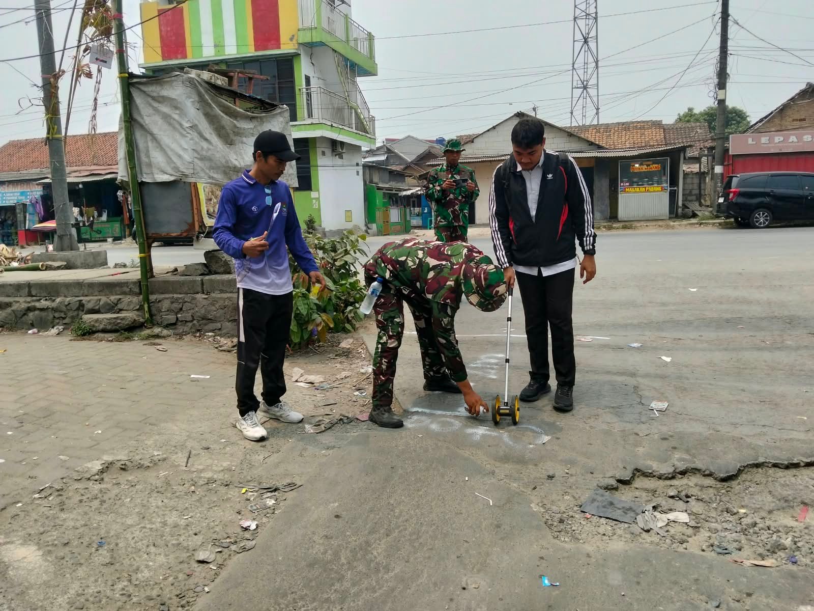 TMMD ke-130 Fokus pada Pembangunan Jalan di Sumur Bandung