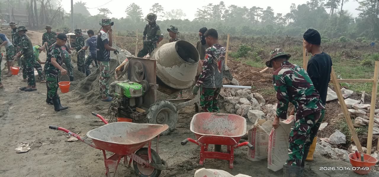 Satgas TMMD 130 Mempercepat Revitalisasi Jalan di Parumpanai