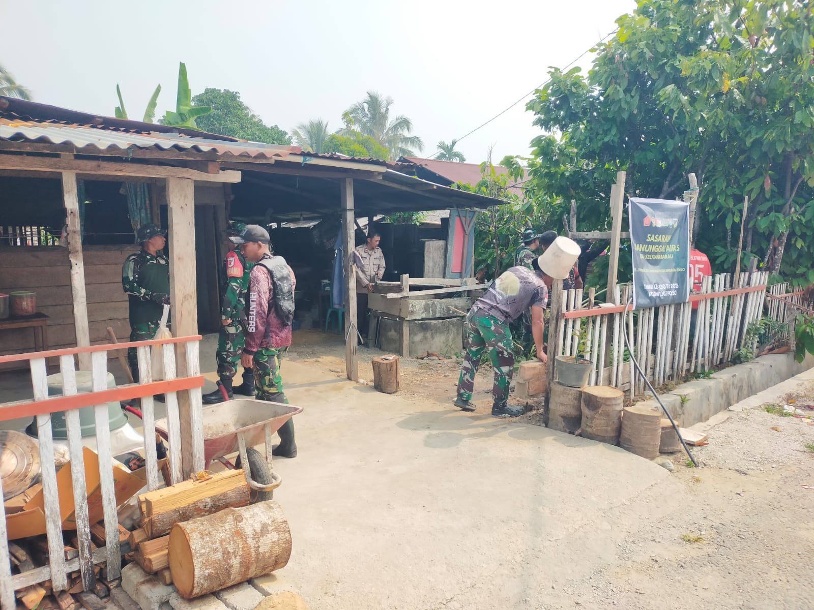 Pembangunan Manunggal Air di Desa Soe Oleh Satgas TMMD