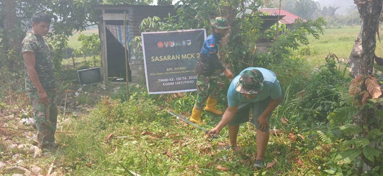 Pembersihan Lokasi MCK Bapak Petrus Dimulai oleh Satgas TMMD