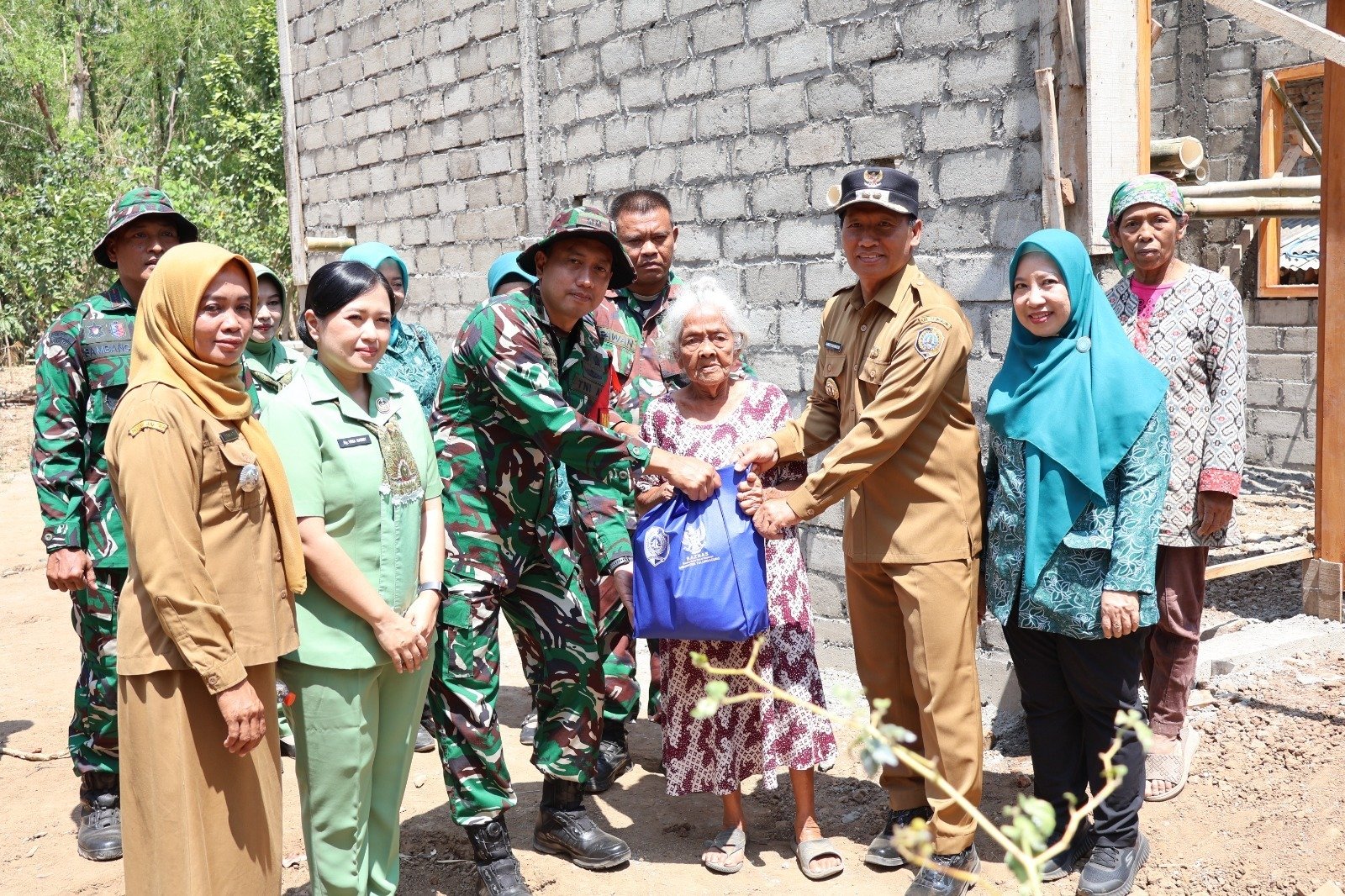 Mbah Waqilah: Harapan di Usia 95 Tahun untuk Rumah Layak Huni