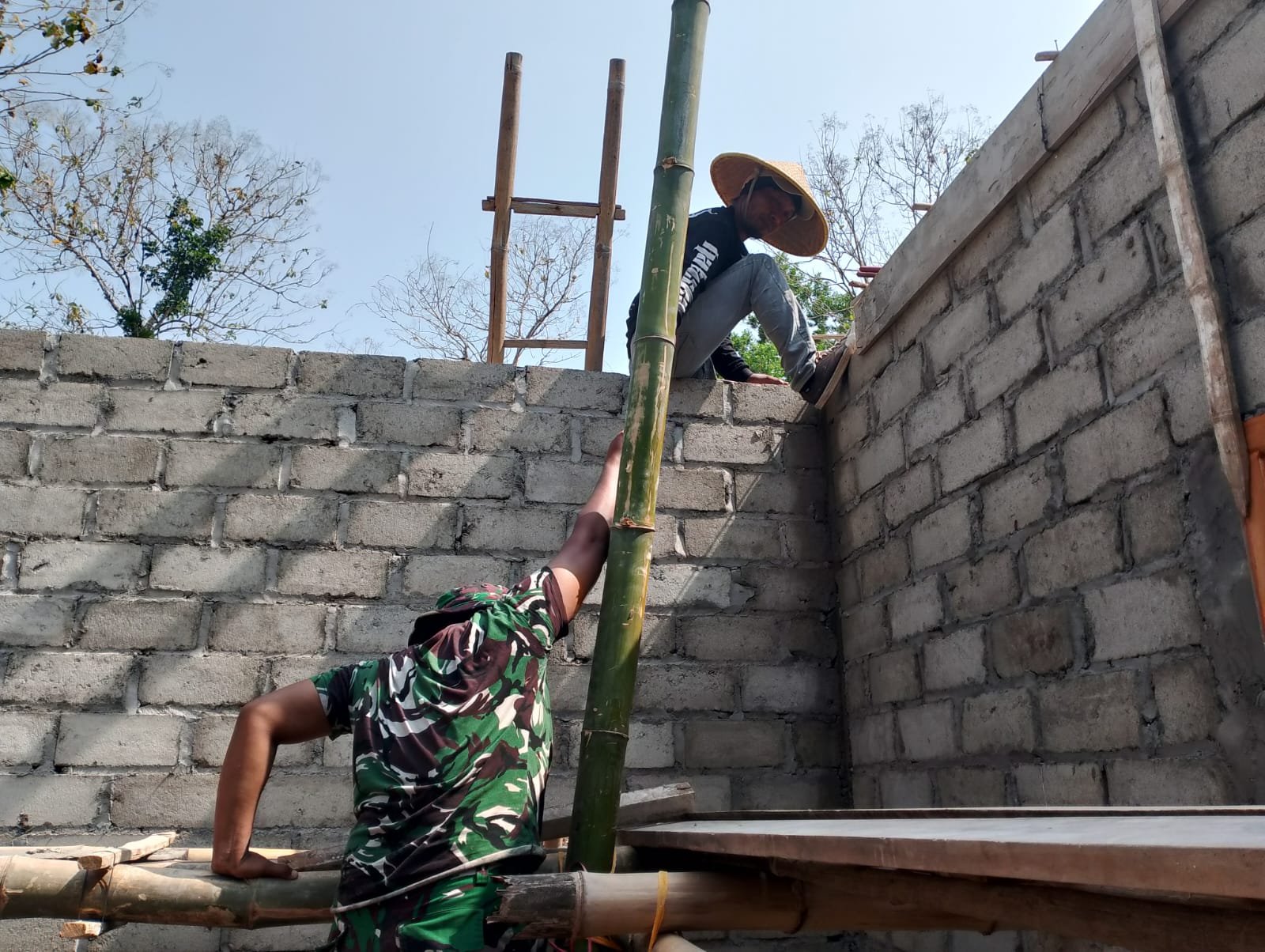 Program TMMD Kodim 0807: Renovasi Rumah Mbah Waqilah