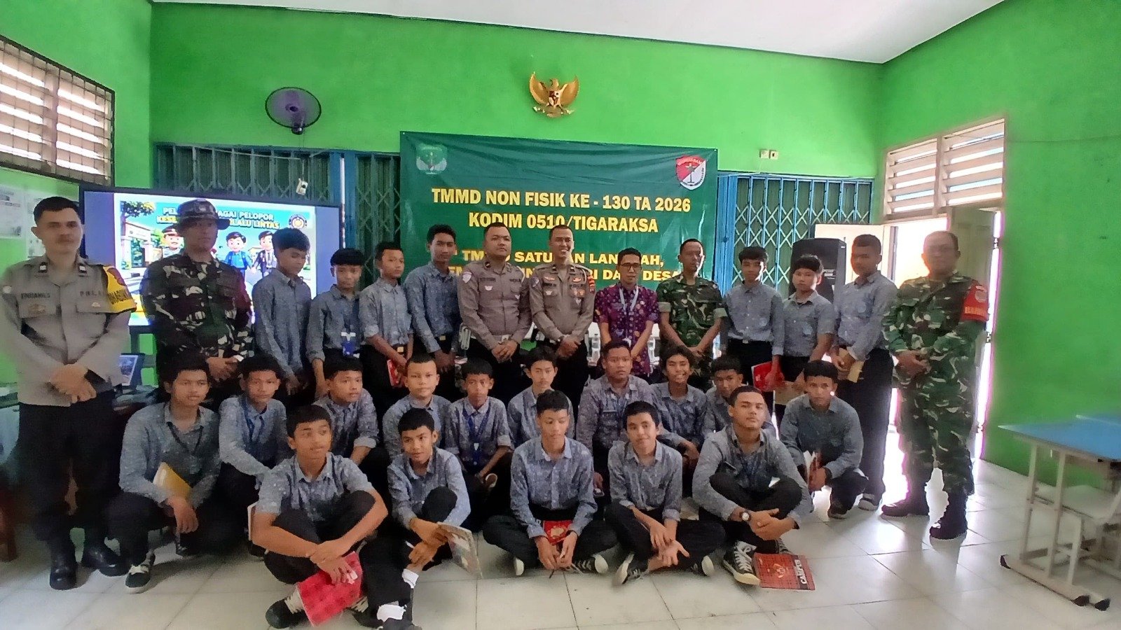 Membangun Karakter Pelajar, TMMD ke-130 Kodim 0510/Tigaraksa Gelar Edukasi Lalu Lintas